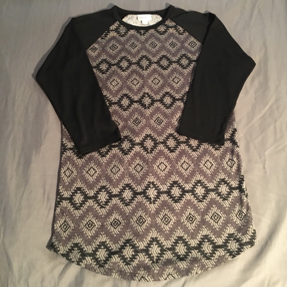 LuLaRoe Randy T-Shirt